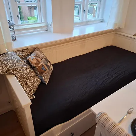 Gemütlich Unter Reet Apartamento Midlum (Schleswig-Holstein)